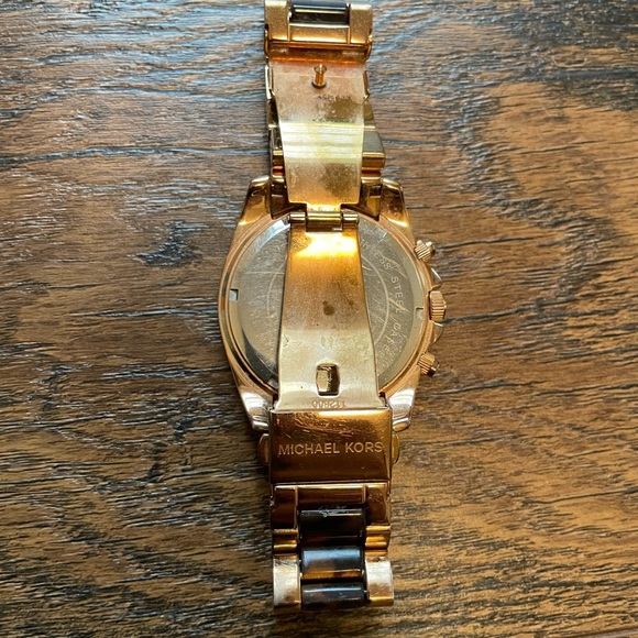 Michael Kors Watch - Picture 2 of 2